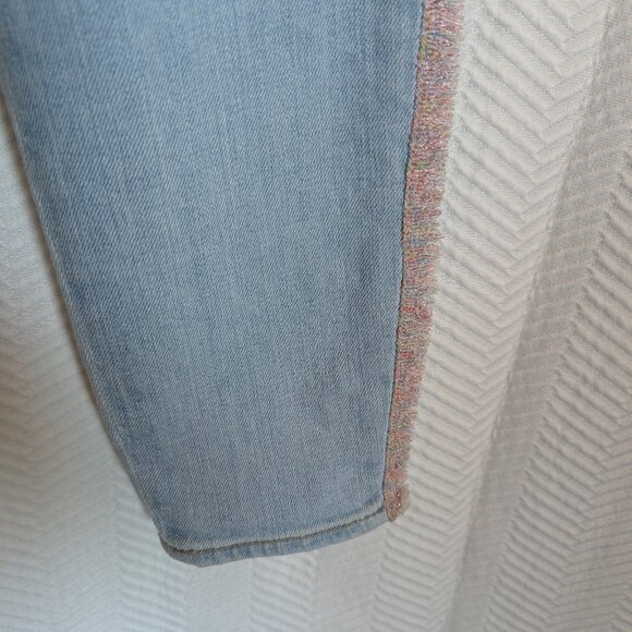 7 For All Mankind The High Waist Ankle Skinny Jeans with Rainbow Fringe Size 28 - Picture 4 of 10